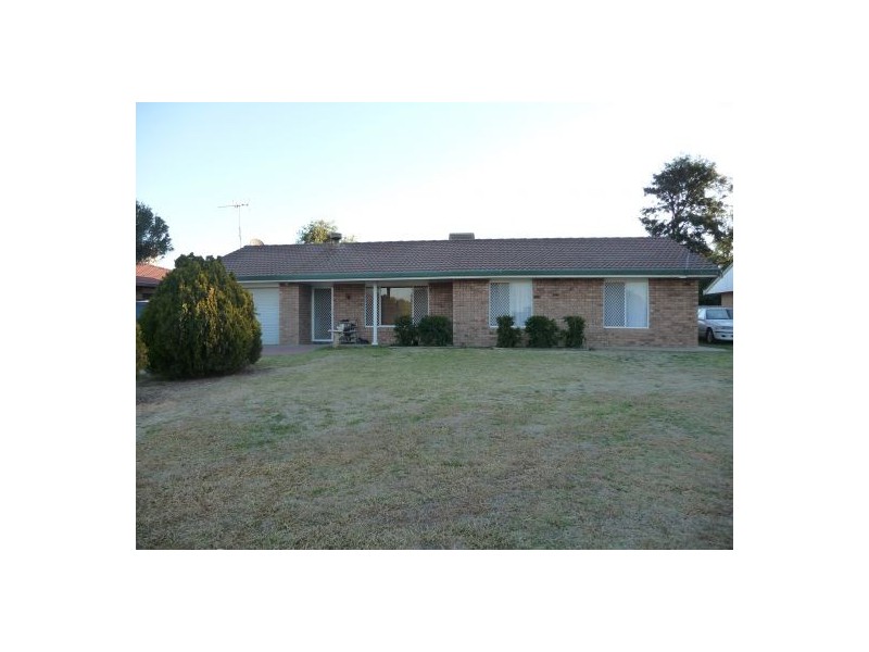 32  JACARANDA DRIVE, Moree NSW 2400