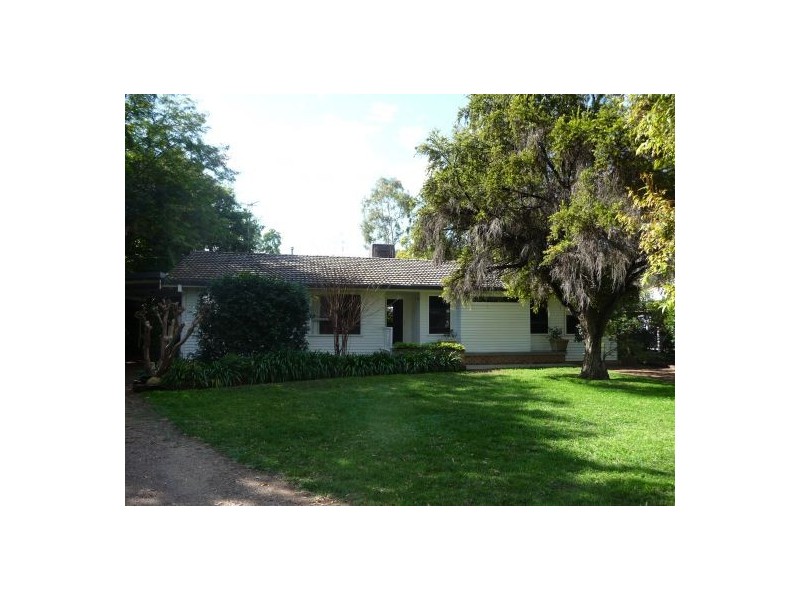 11 TIRZAH STREET, Moree NSW 2400