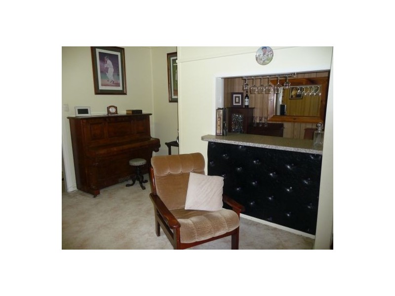 335  AUBURN STREET, Moree NSW 2400