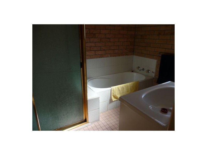 UNIT 12 4-6 DOVER STREET, Moree NSW 2400