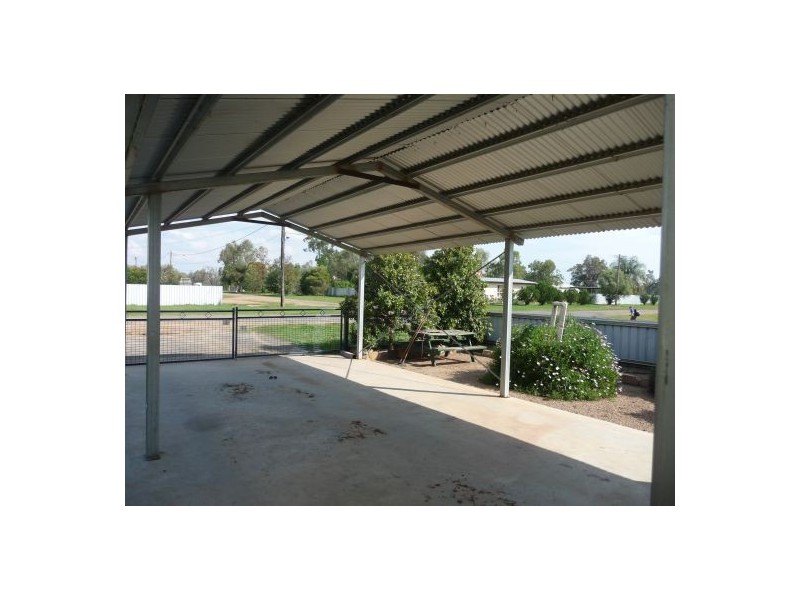 27 MEDGUN STREET, Ashley NSW 2400