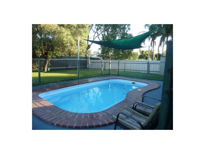 1 ALLAMBIE PLACE, Moree NSW 2400