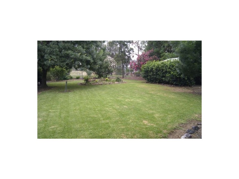 17 MUNGINDI ROAD, Moree NSW 2400