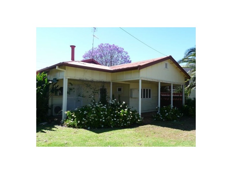 2 FROME STREET, Moree NSW 2400