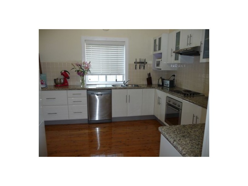 18 EDWARD STREET, Moree NSW 2400