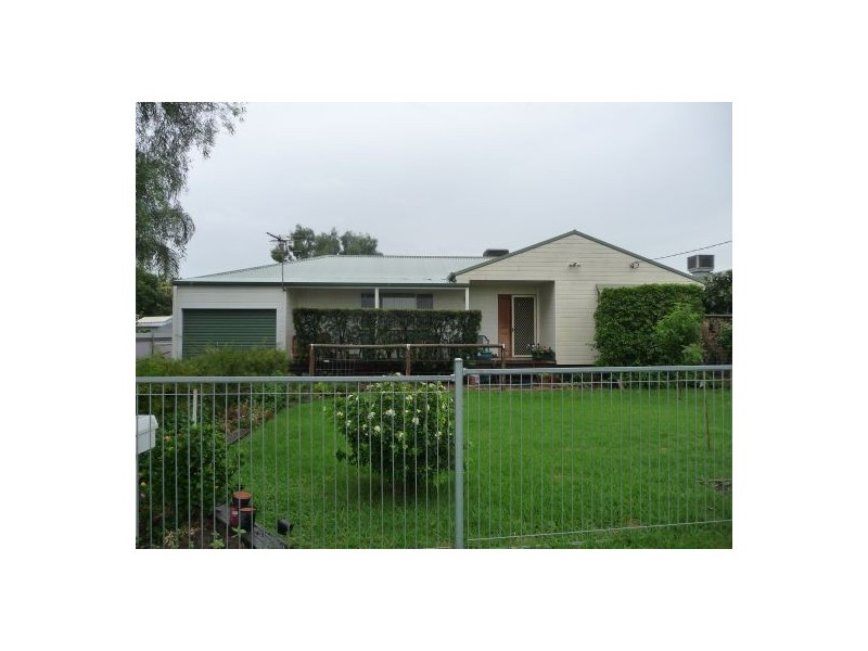 15 BOHENIA CRESCENT, Moree NSW 2400