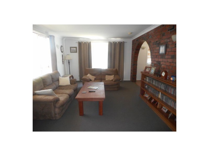 11 JULIA PLACE, Moree NSW 2400