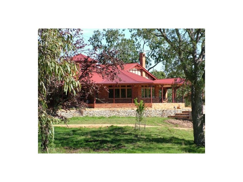 “Woombi”, Guyra NSW 2365