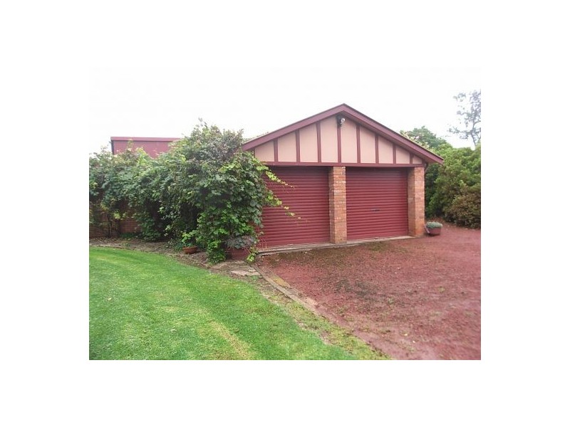 “Woombi”, Guyra NSW 2365