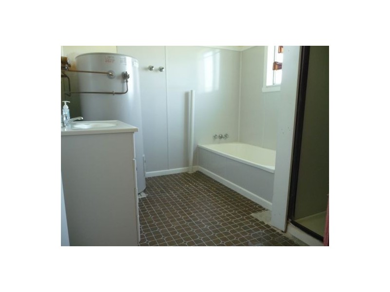 29 ALLAMBIE STREET, Moree NSW 2400