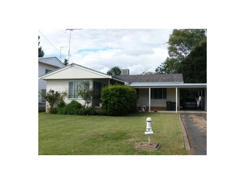 8 Boston Street, Moree NSW 2400