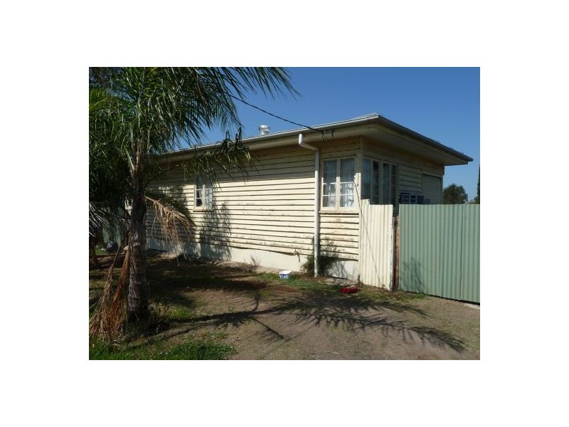 10 Adelaide Street, Moree NSW 2400