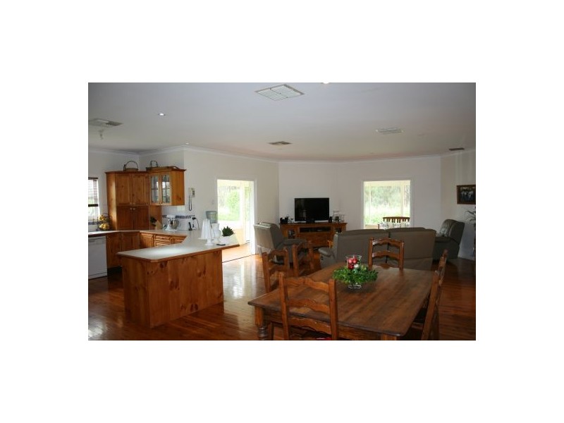 2 Centre Street, Pallamallawa NSW 2399