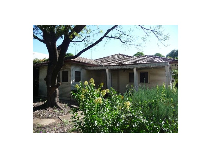 17 Auburn Street, Moree NSW 2400