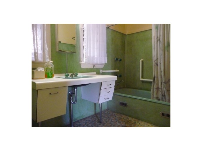 17 Auburn Street, Moree NSW 2400