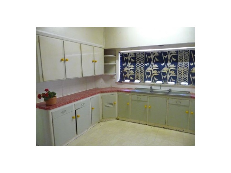 17 Auburn St, Moree NSW 2400