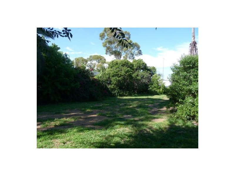 17 Auburn St, Moree NSW 2400