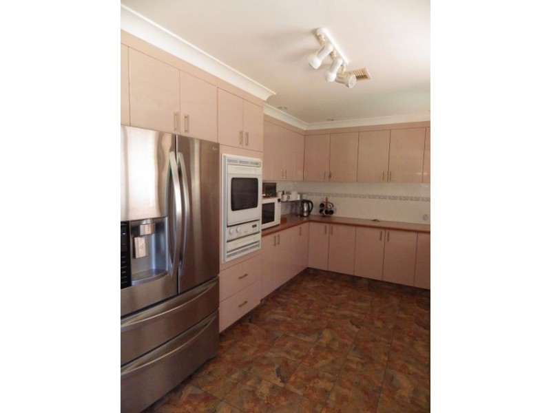 76 Albert Street, Moree NSW 2400