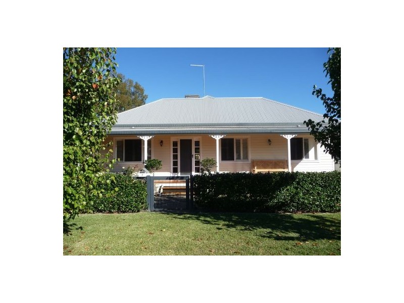 7 Edward Street, Moree NSW 2400