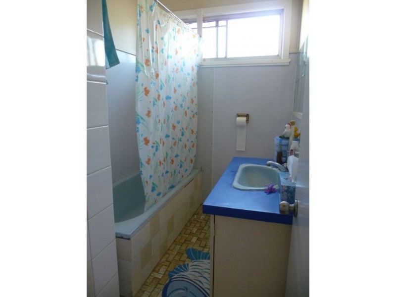 329 Auburn Street, Moree NSW 2400