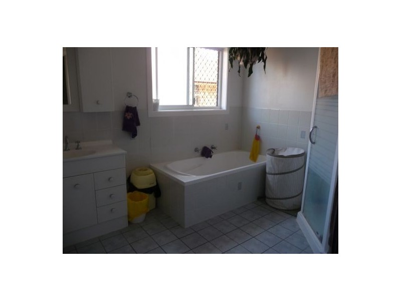 35 Jacaranda Drive, Moree NSW 2400