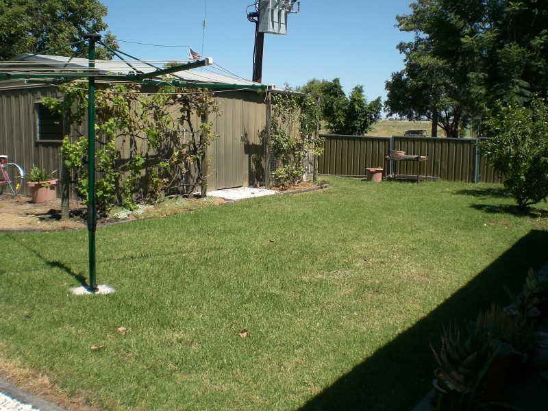 2 Helensvale Avenue, Moree NSW 2400