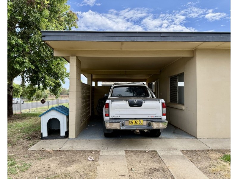 8 Delander Crescent, Moree NSW 2400