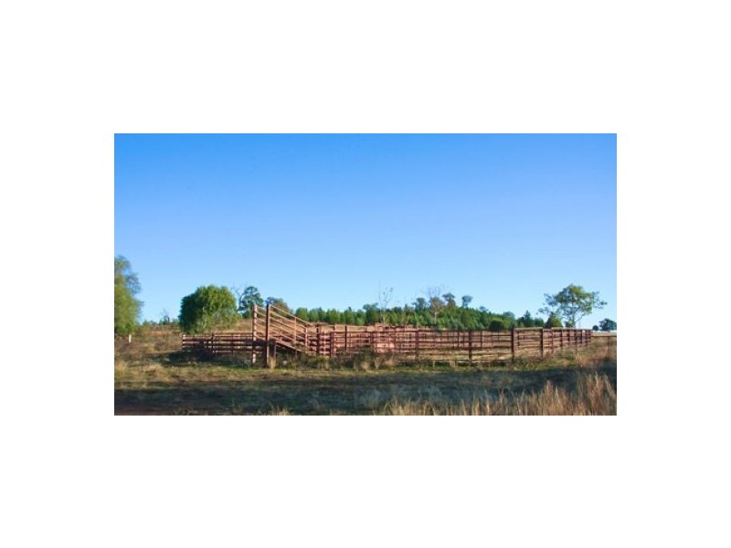 “Byron Downs”, Gravesend NSW 2401