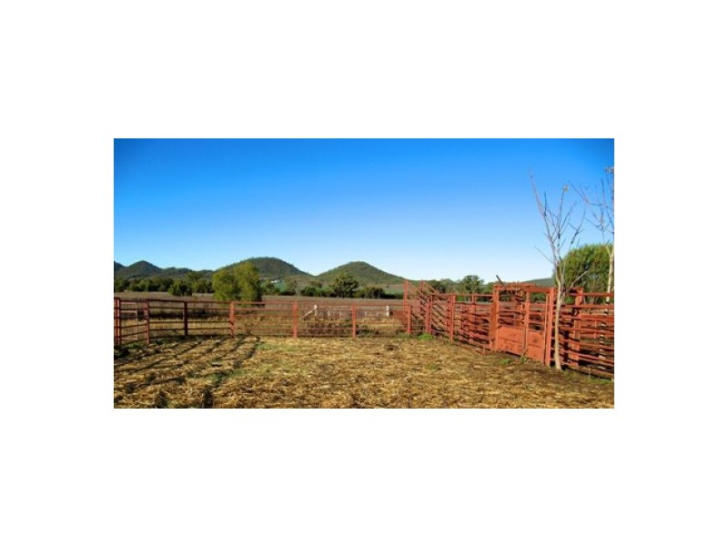 “Byron Downs”, Gravesend NSW 2401