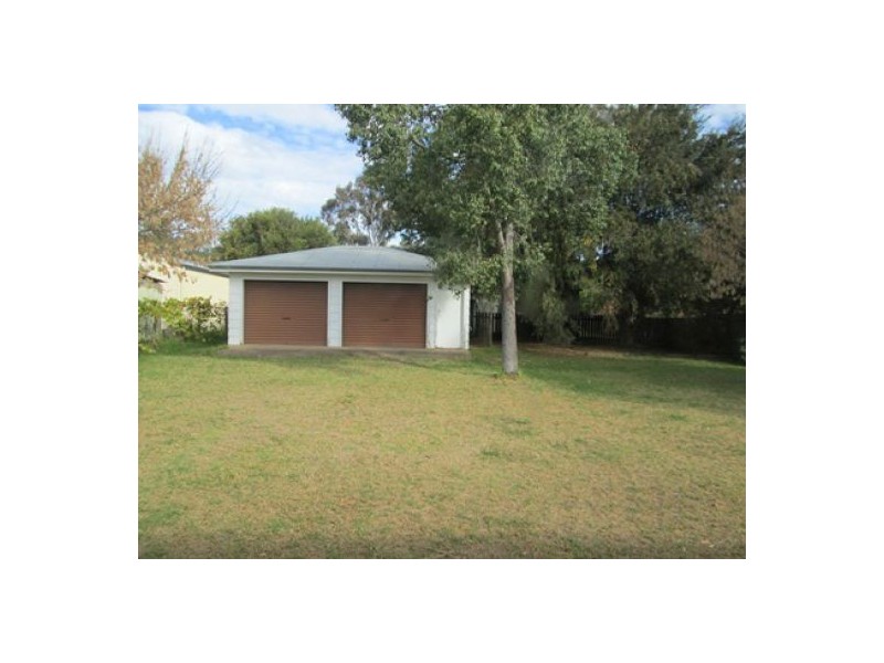 27 Stewart Avenue, Warialda NSW 2402