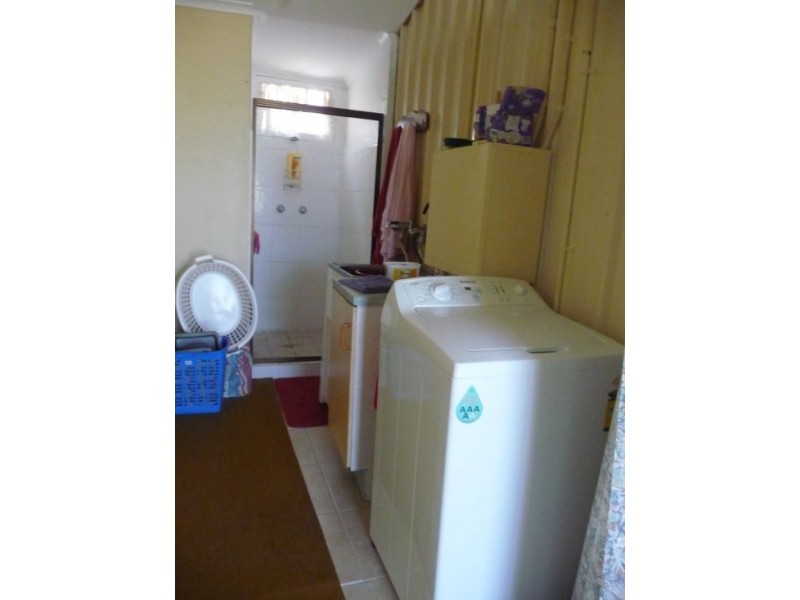 8 Dover Street, Moree NSW 2400