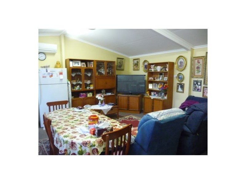 8 Dover Street, Moree NSW 2400