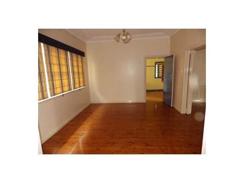 6 Webb Avenue, Moree NSW 2400