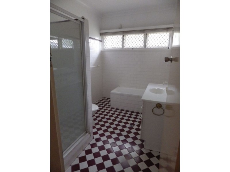 6 Webb Avenue, Moree NSW 2400