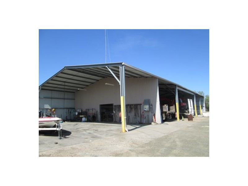 2 Bullus Drive, Moree NSW 2400