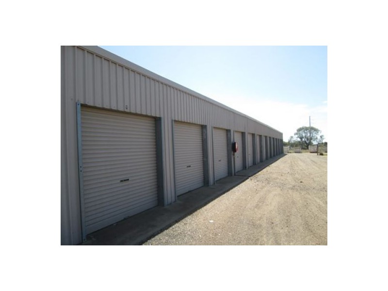 2 Bullus Drive, Moree NSW 2400