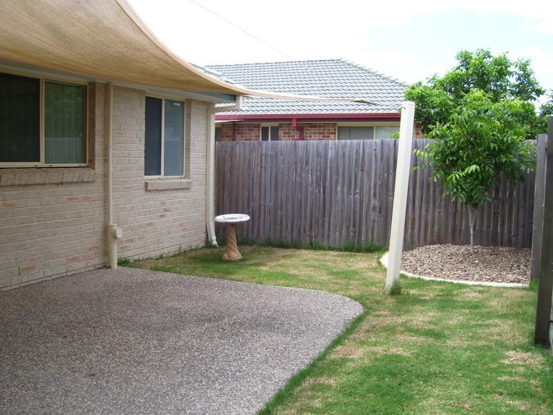 18 Tallow Court, Sandstone Point QLD 4511