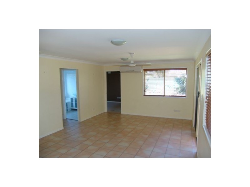 28 Summerfields Drive, Beachmere QLD 4510