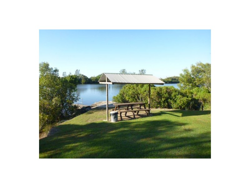 Site 70 Bimbimbi riverside caravan park, Woombah NSW 2469