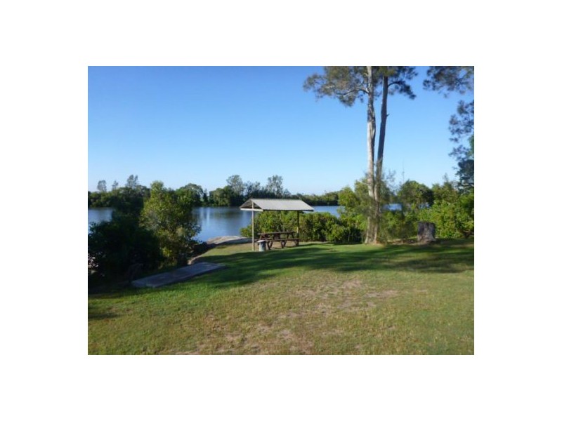 Site 70 Bimbimbi riverside caravan park, Woombah NSW 2469