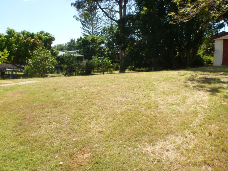 12 Marandowie Drive, Iluka NSW 2466