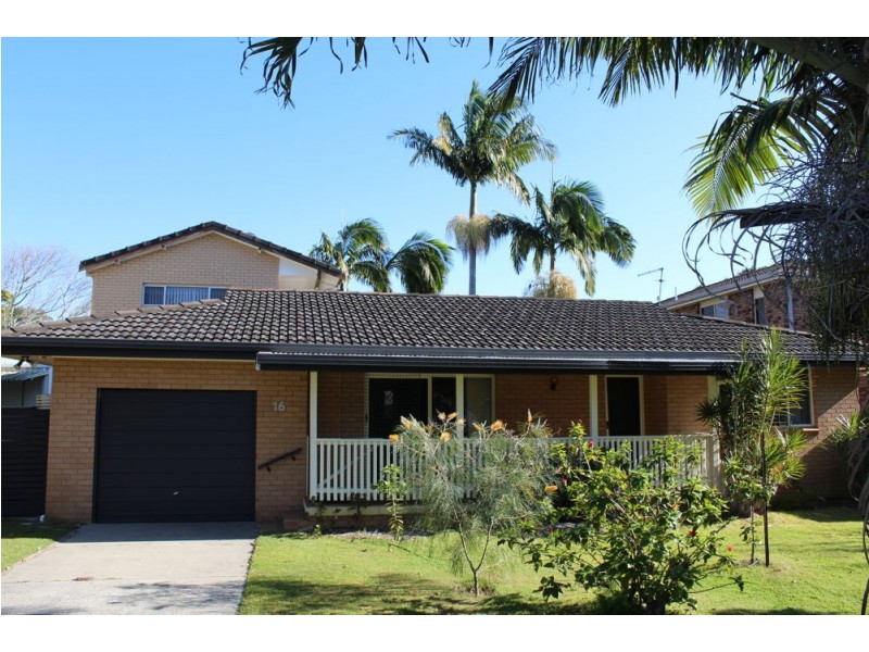16 Spencer street, Iluka NSW 2466