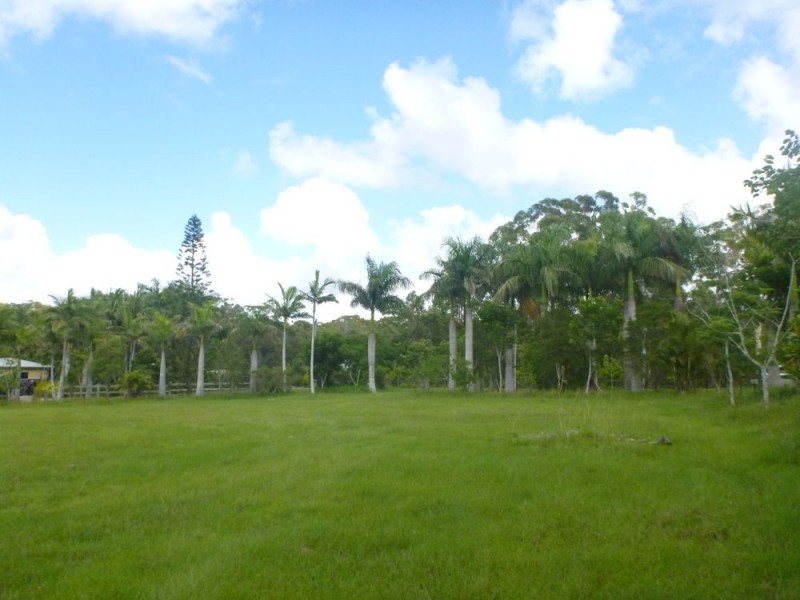 100 Emu Drive, Woombah NSW 2469