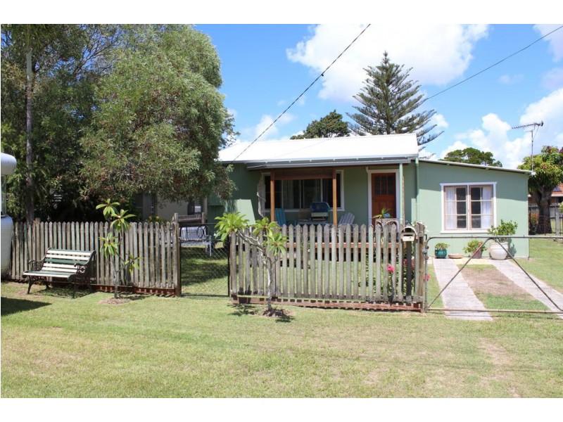 32 Compton Street, Iluka NSW 2466