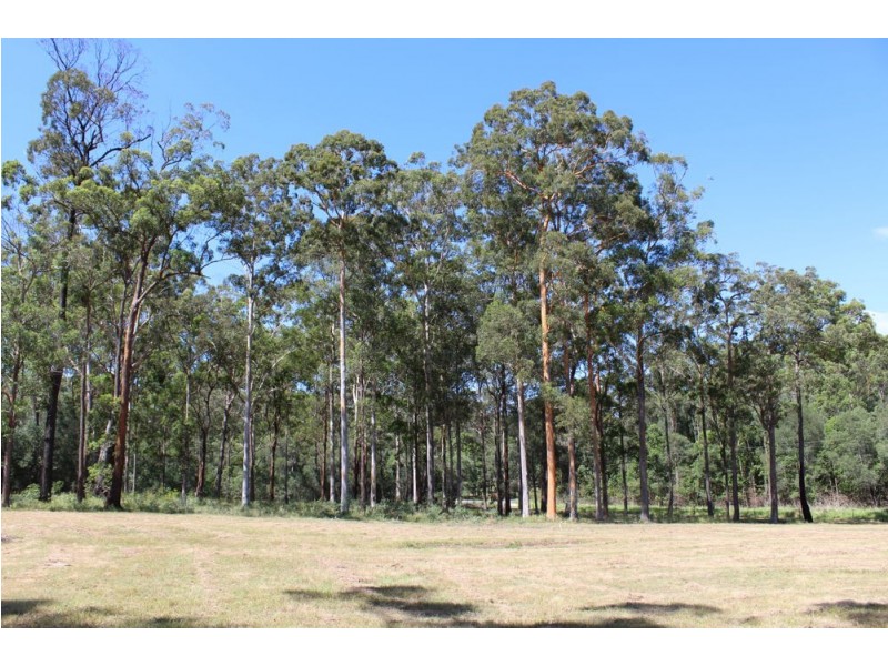 17 Fat Duck, Woombah NSW 2469