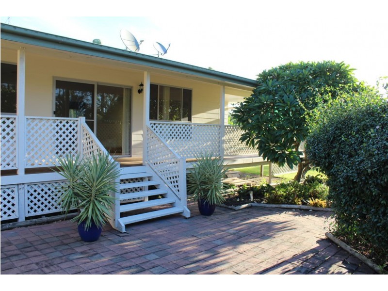 9 Ridgewood Drive, Woombah NSW 2469