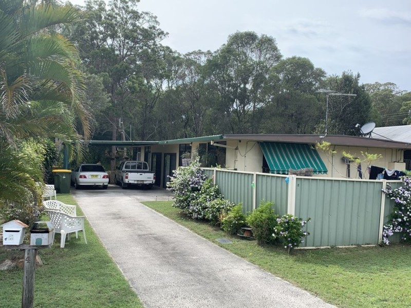 2/4 Sovereign Street, Iluka NSW 2466