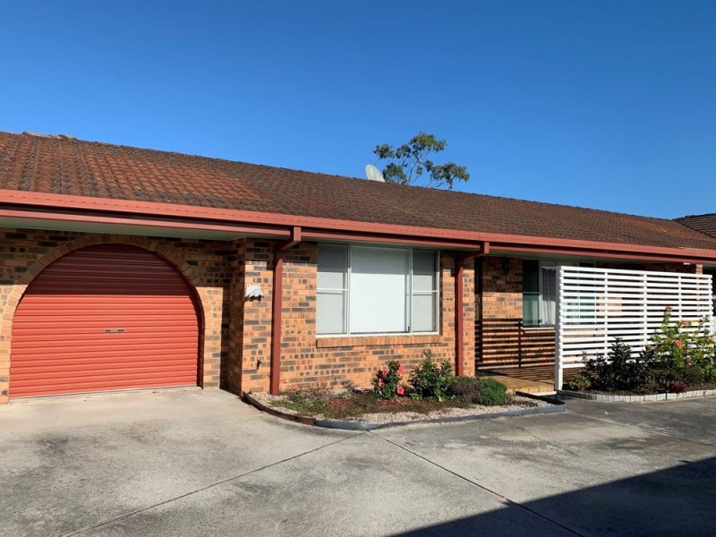 2/10 Hammond Street, Iluka NSW 2466