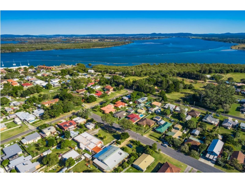 2 Hammond Street, Iluka NSW 2466