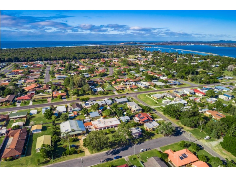 2 Hammond Street, Iluka NSW 2466
